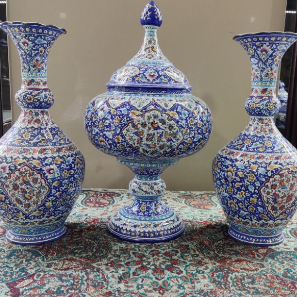 یک جفت گلدان 27سانتی  و شکلات خوری سایز 33